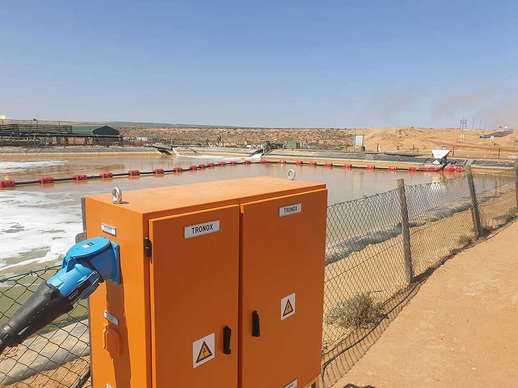 The electrically-driven SlurrySucker unit also makes sure that there is no risk of contaminating the water in the dams with diesel or oil leakage.